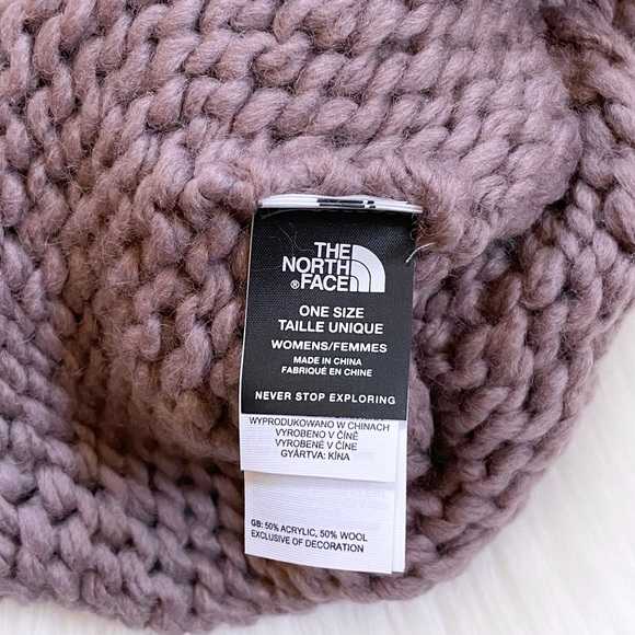 The North Face Women’s Coziest Hand Knit Beanie - Picture 6 of 7